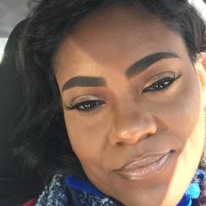 Meet your Posher, Nakia